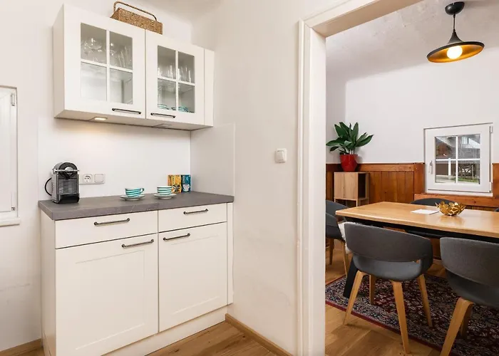 - Your Austrian * Altaussee